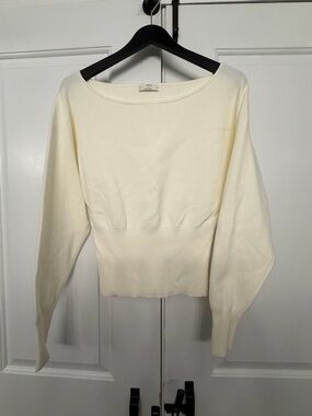 Wilfred Cream Scoop-Neck Lightweight Knit Sweater